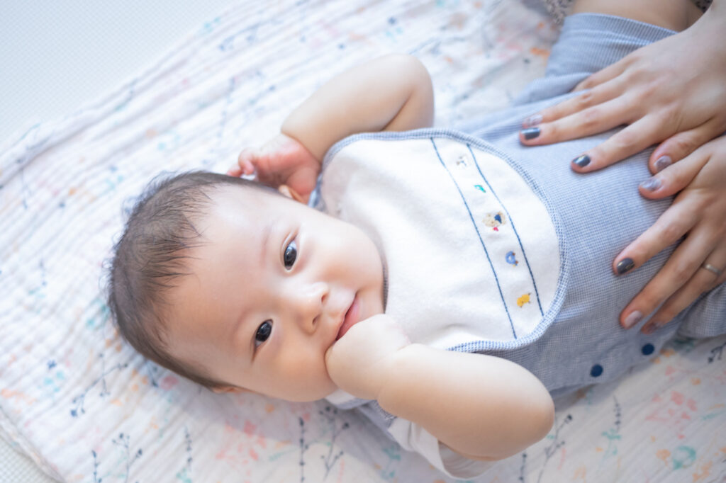 ベビーマッサージ